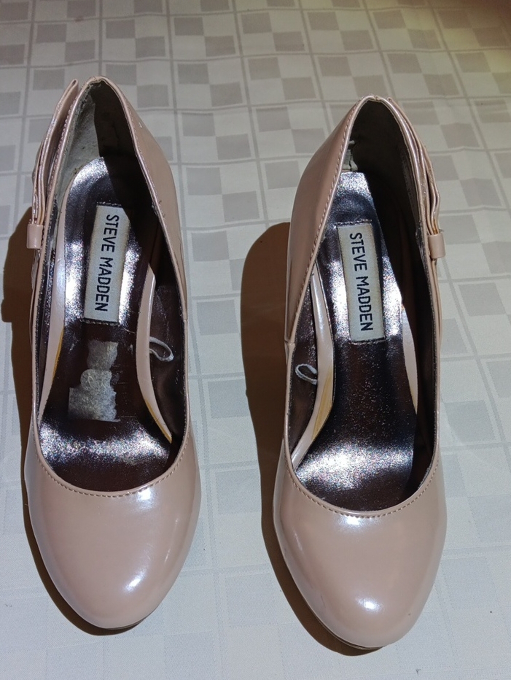 Steve Madden Nude Patent Round-Toe Heels